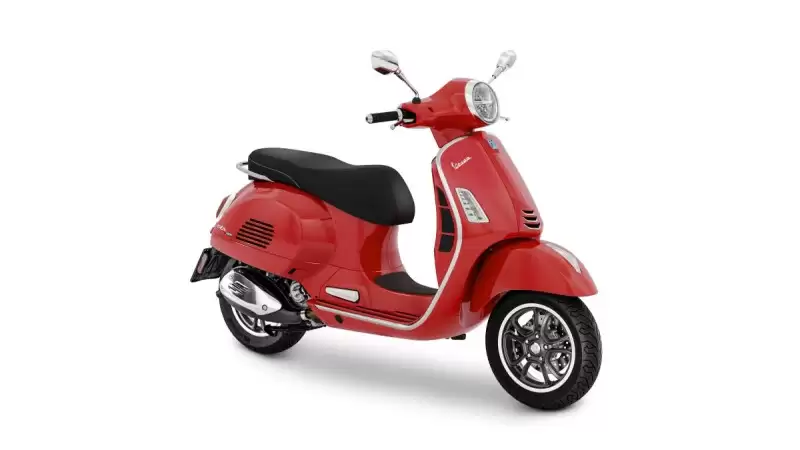 Louer un scooter Vespa 125cc